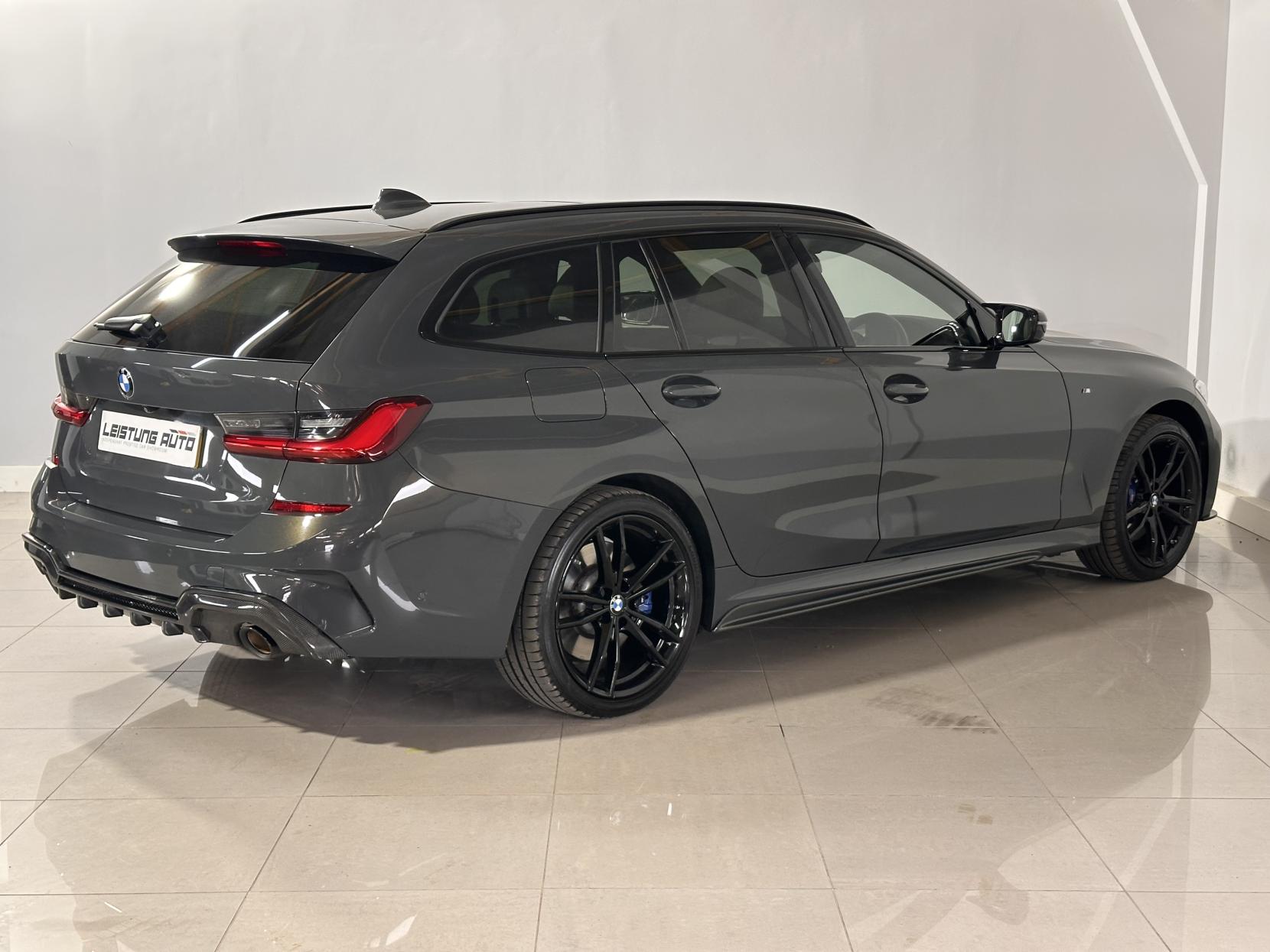 BMW 3 Series 2.0 330e 12kWh M Sport Pro Edition Touring 5dr Petrol Plug-in Hybrid Auto Euro 6 (s/s) (292 ps)