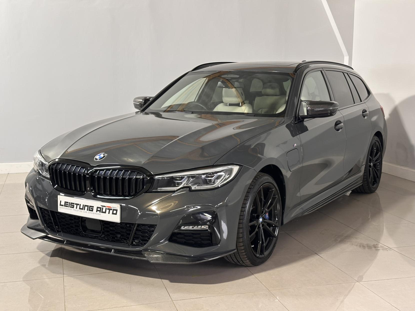 BMW 3 Series 2.0 330e 12kWh M Sport Pro Edition Touring 5dr Petrol Plug-in Hybrid Auto Euro 6 (s/s) (292 ps)