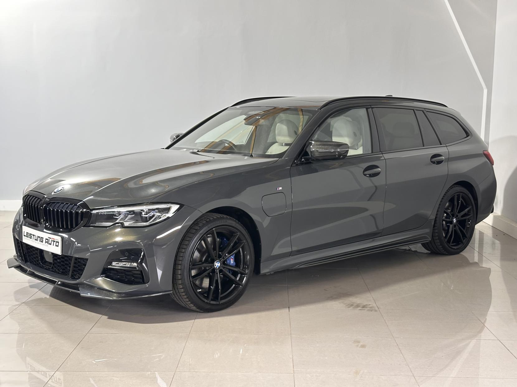 BMW 3 Series 2.0 330e 12kWh M Sport Pro Edition Touring 5dr Petrol Plug-in Hybrid Auto Euro 6 (s/s) (292 ps)