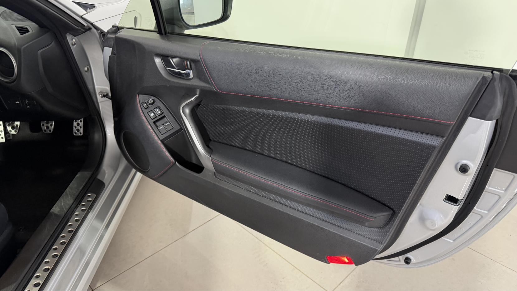 Toyota GT86 2.0 Boxer D-4S Coupe 2dr Petrol Manual Euro 5 (200 ps)