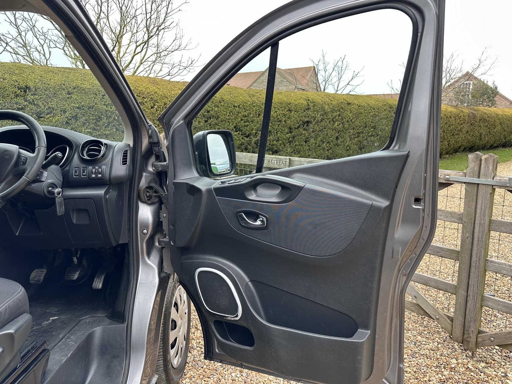 Vauxhall Vivaro 1.6 CDTi 2700 BiTurbo ecoTEC Sportive Panel Van 5dr Diesel Manual L1 H1 Euro 6 (s/s) (125 ps)