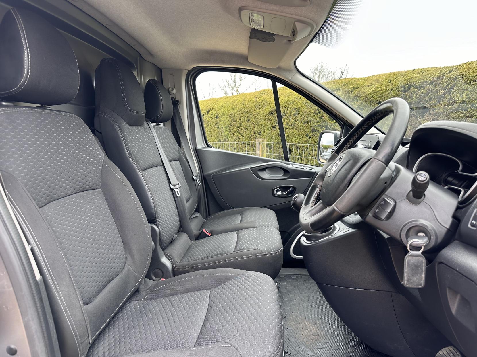 Vauxhall Vivaro 1.6 CDTi 2700 BiTurbo ecoTEC Sportive Panel Van 5dr Diesel Manual L1 H1 Euro 6 (s/s) (125 ps)