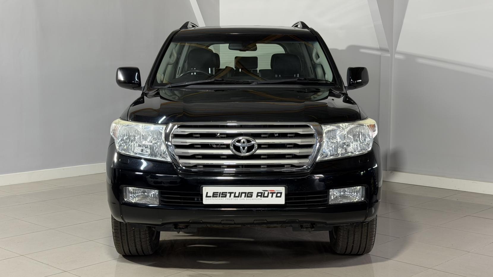 Toyota Land Cruiser 4.5 D-4D V8 60th Anniversary SUV 5dr Diesel Auto 4WD Euro 4 (286 ps)