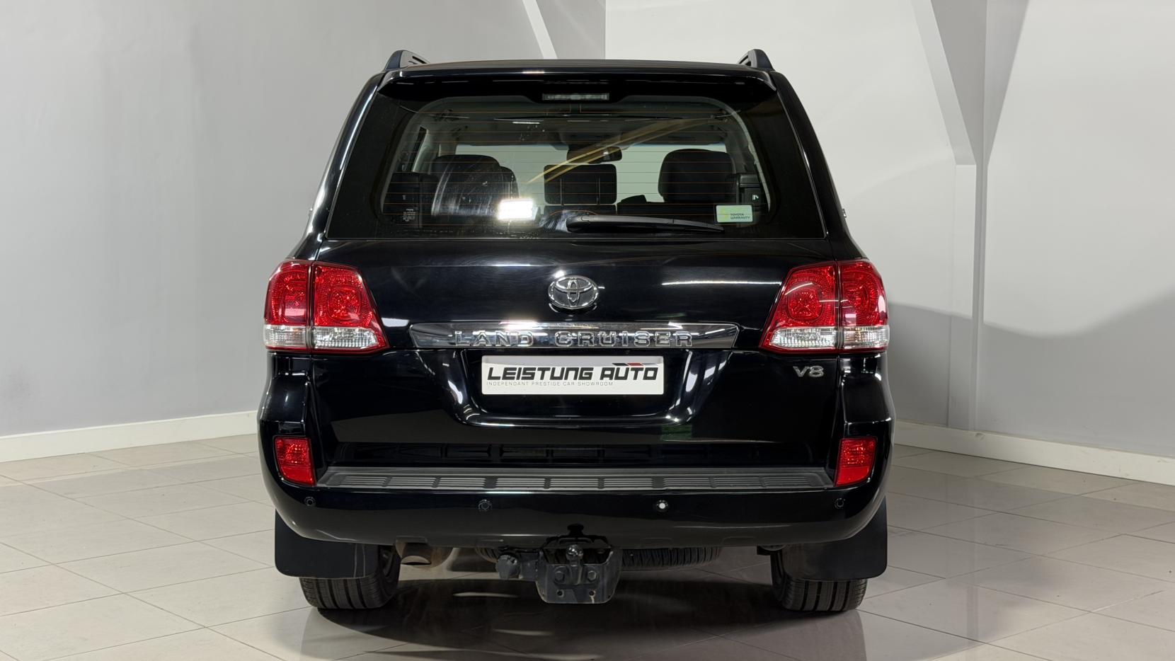 Toyota Land Cruiser 4.5 D-4D V8 60th Anniversary SUV 5dr Diesel Auto 4WD Euro 4 (286 ps)