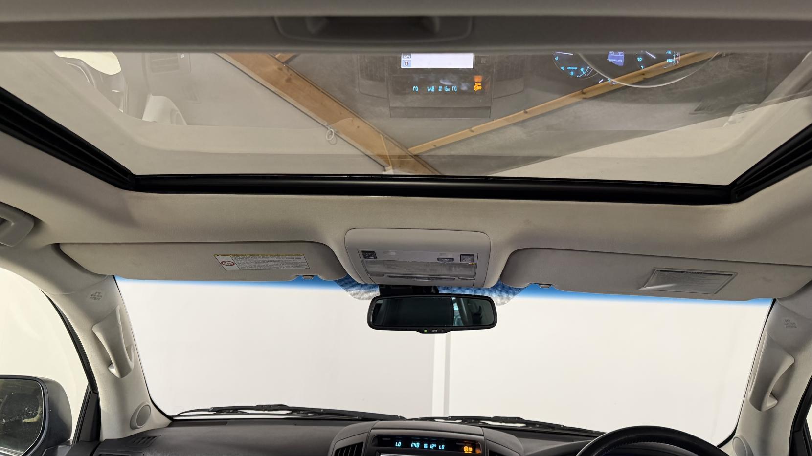 Toyota Land Cruiser 4.5 D-4D V8 60th Anniversary SUV 5dr Diesel Auto 4WD Euro 4 (286 ps)