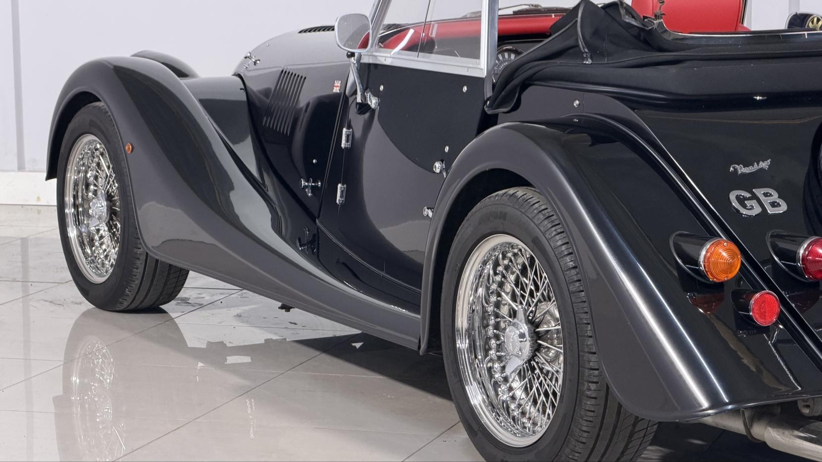Morgan Roadster 3.0 Convertible 2dr Petrol Manual (2 seat) (232 g/km, 226 bhp)