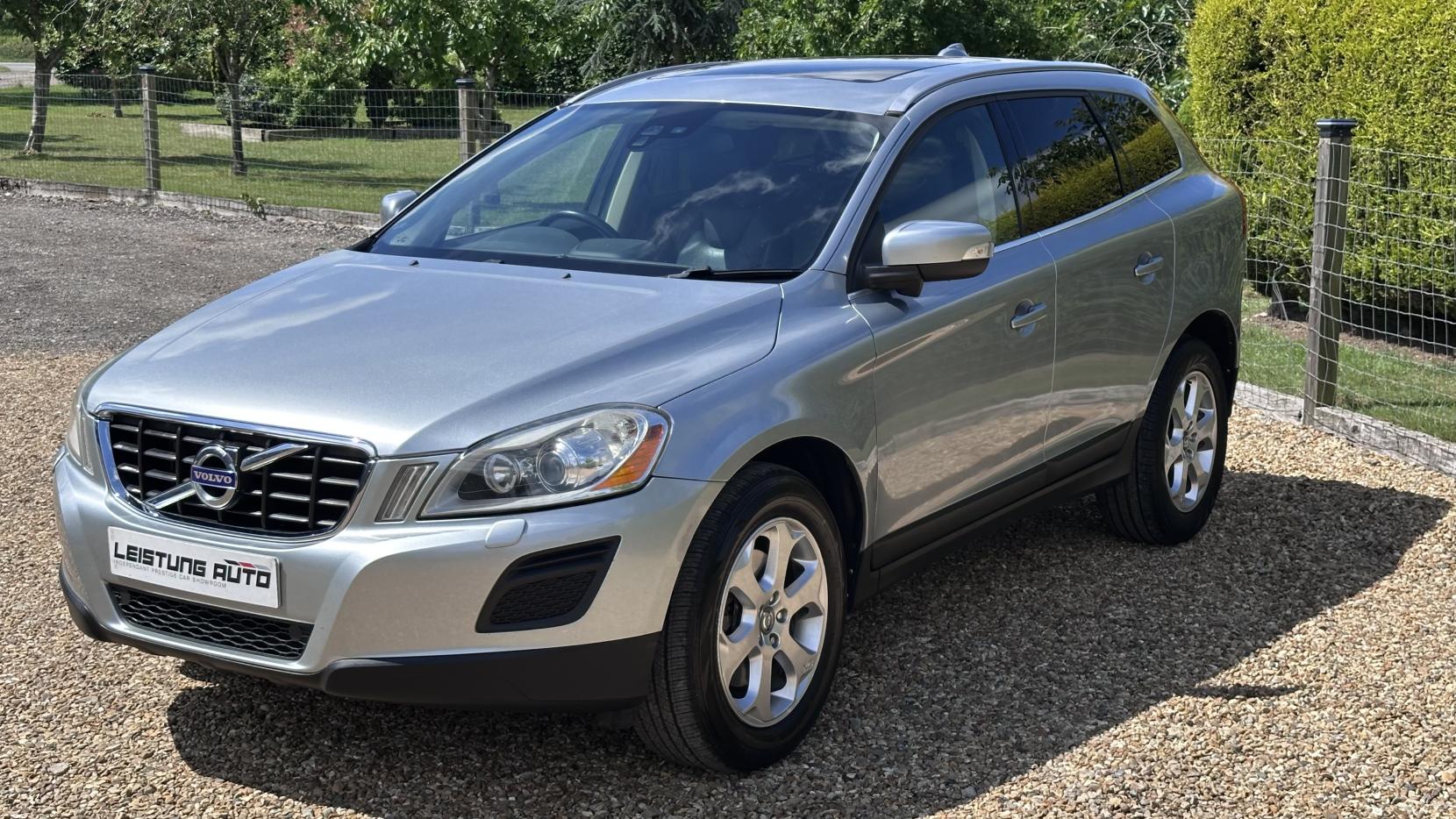 Volvo XC60 2.0 D3 DRIVe SE Lux SUV 5dr Diesel Manual Euro 5 (163 ps)