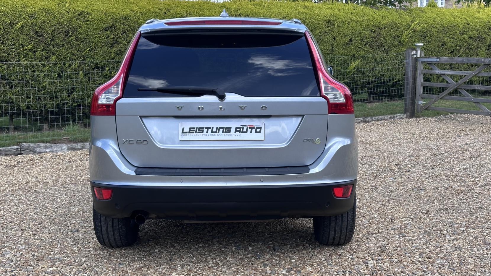 Volvo XC60 2.0 D3 DRIVe SE Lux SUV 5dr Diesel Manual Euro 5 (163 ps)