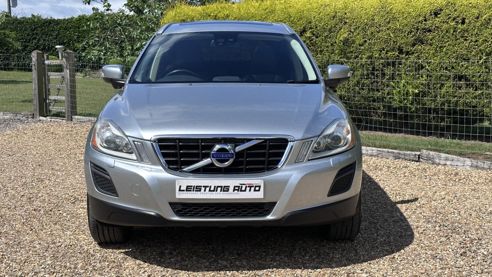 Volvo XC60 2.0 D3 DRIVe SE Lux SUV 5dr Diesel Manual Euro 5 (163 ps)