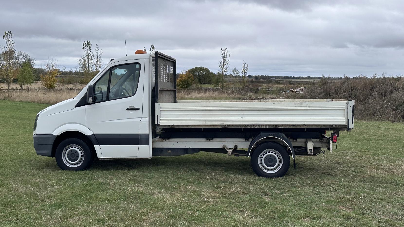 Volkswagen Crafter 2.0 TDI CR35 BlueMotion Tech Chassis Cab 2dr Diesel Manual L2 (199 g/km, 108 bhp)