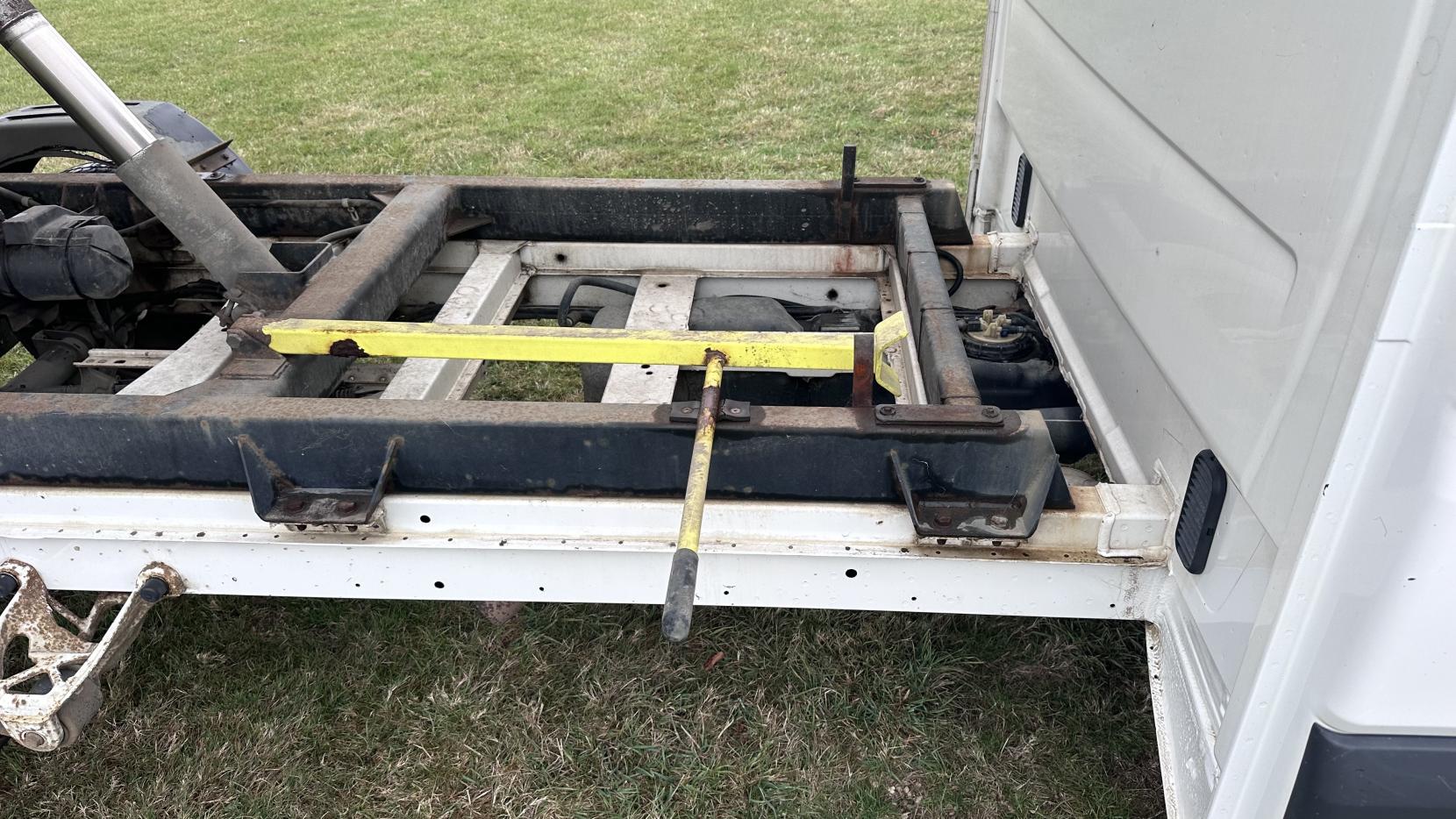 Volkswagen Crafter 2.0 TDI CR35 BlueMotion Tech Chassis Cab 2dr Diesel Manual L2 (199 g/km, 108 bhp)