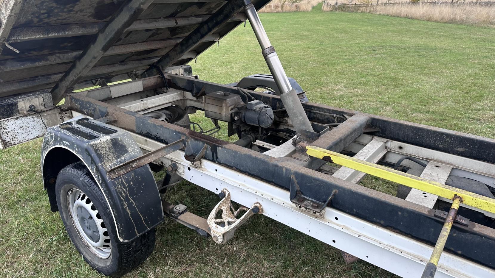 Volkswagen Crafter 2.0 TDI CR35 BlueMotion Tech Chassis Cab 2dr Diesel Manual L2 (199 g/km, 108 bhp)