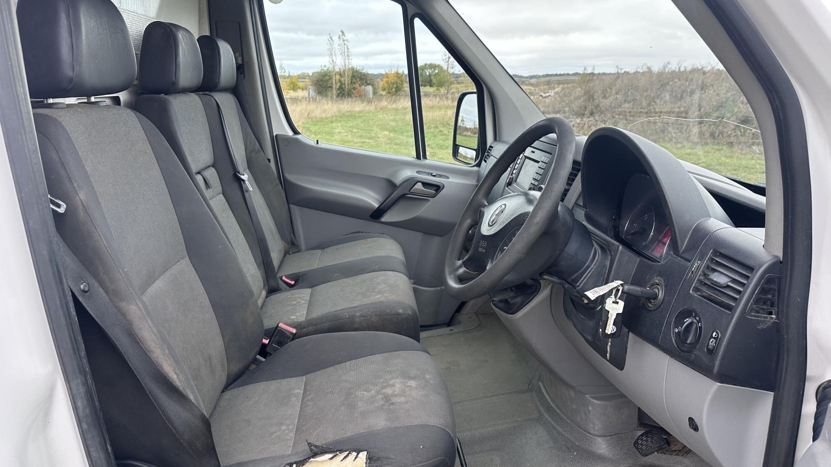 Volkswagen Crafter 2.0 TDI CR35 BlueMotion Tech Chassis Cab 2dr Diesel Manual L2 (199 g/km, 108 bhp)