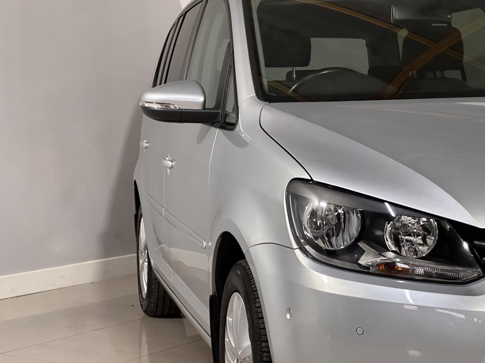Volkswagen Touran 2.0 TDI SE MPV 5dr Diesel Manual Euro 5 (140 ps)