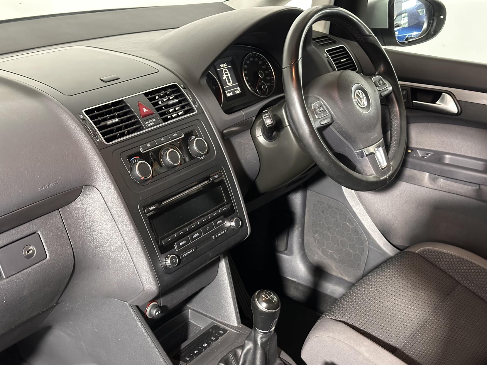 Volkswagen Touran 2.0 TDI SE MPV 5dr Diesel Manual Euro 5 (140 ps)