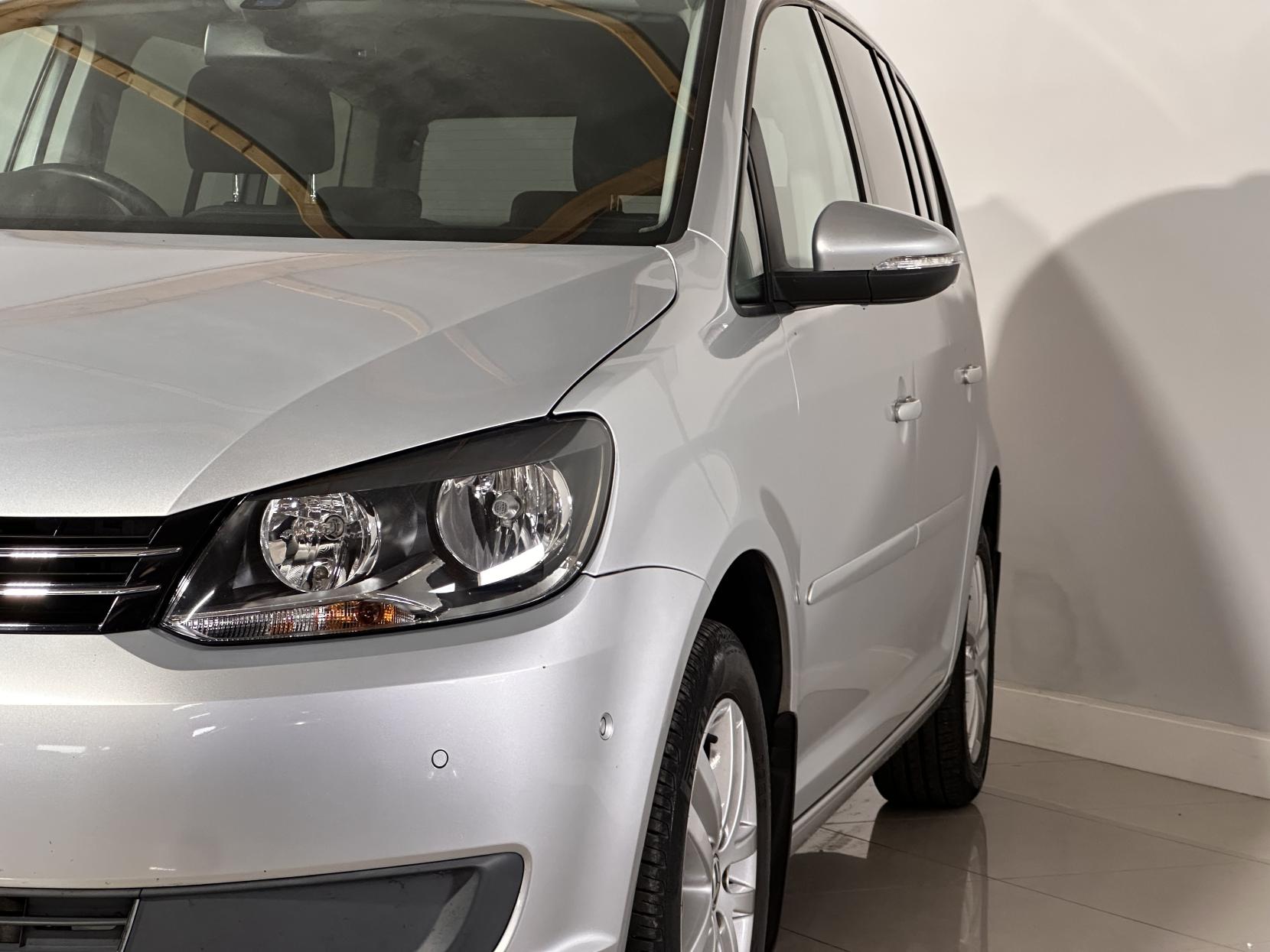 Volkswagen Touran 2.0 TDI SE MPV 5dr Diesel Manual Euro 5 (140 ps)