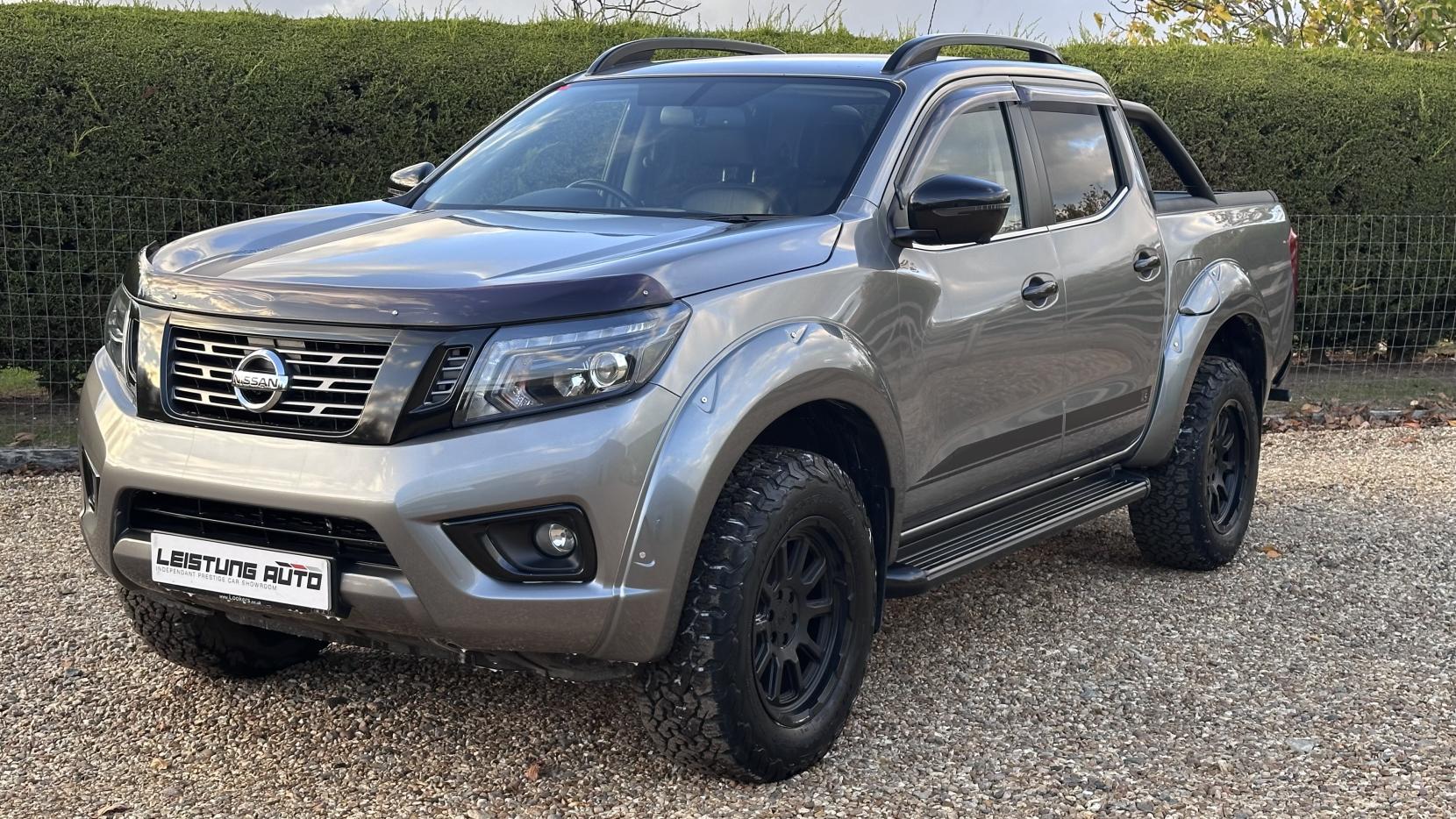 Nissan Navara 2.3 dCi Tekna Pickup Double Cab 4dr Diesel Auto 4WD Euro 6 (190 ps)