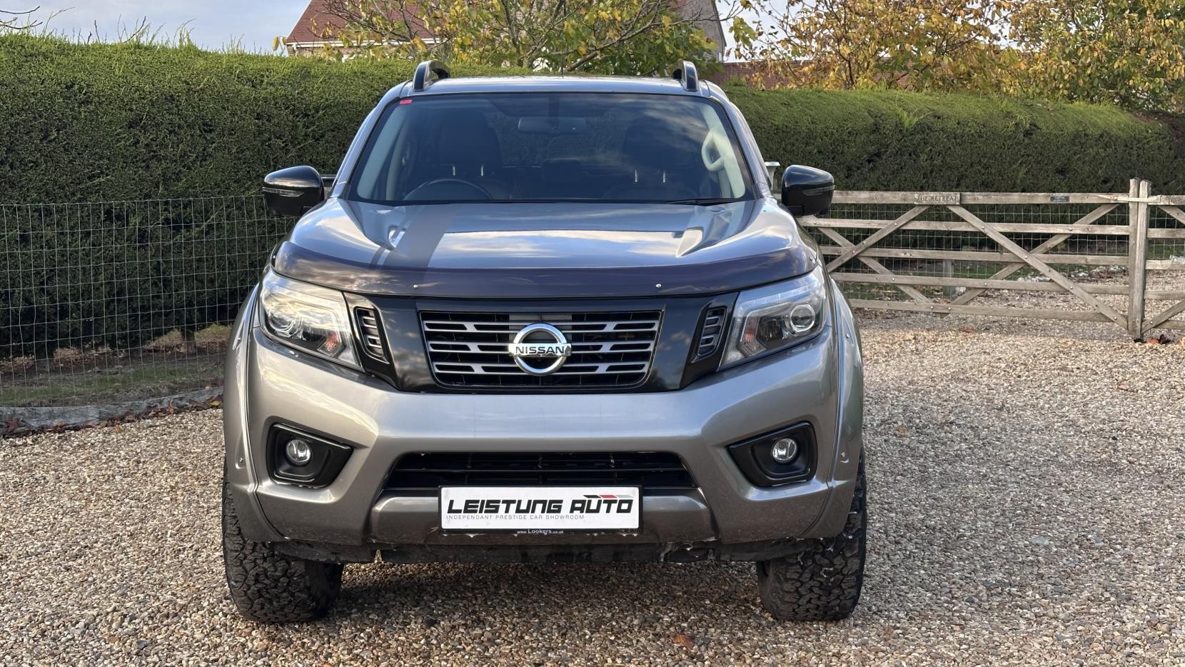 Nissan Navara 2.3 dCi Tekna Pickup Double Cab 4dr Diesel Auto 4WD Euro 6 (190 ps)