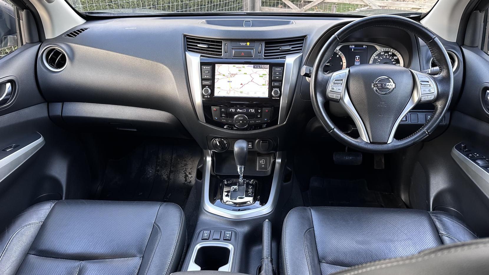 Nissan Navara 2.3 dCi Tekna Pickup Double Cab 4dr Diesel Auto 4WD Euro 6 (190 ps)