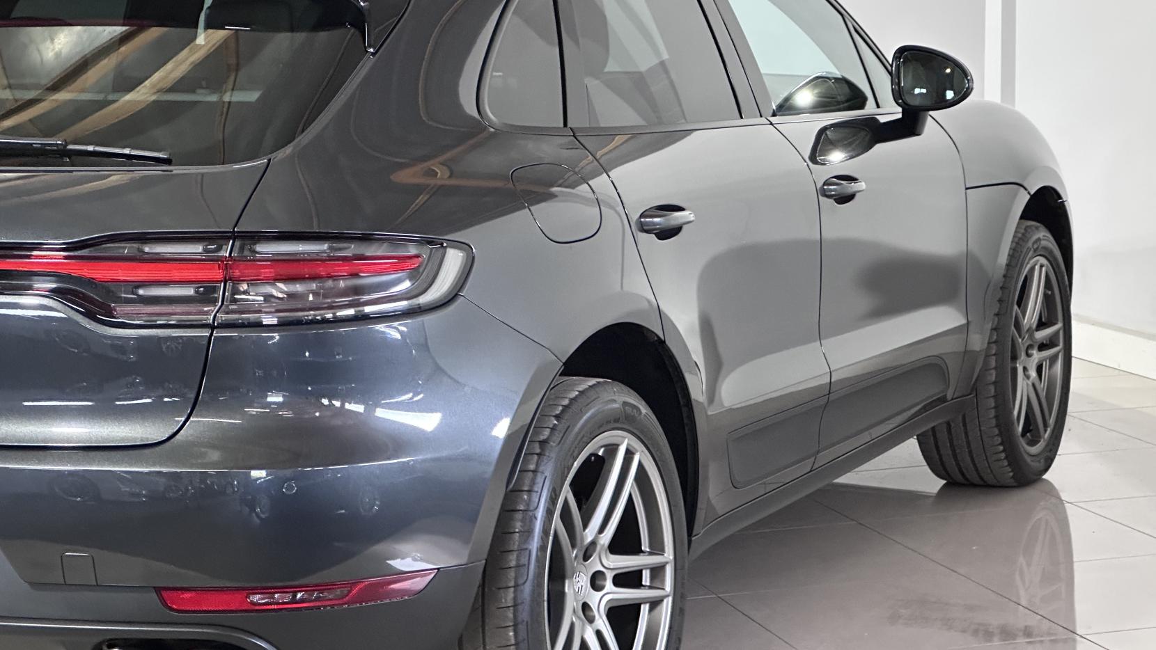 Porsche Macan 2.0T SUV 5dr Petrol PDK 4WD Euro 6 (s/s) (245 ps)
