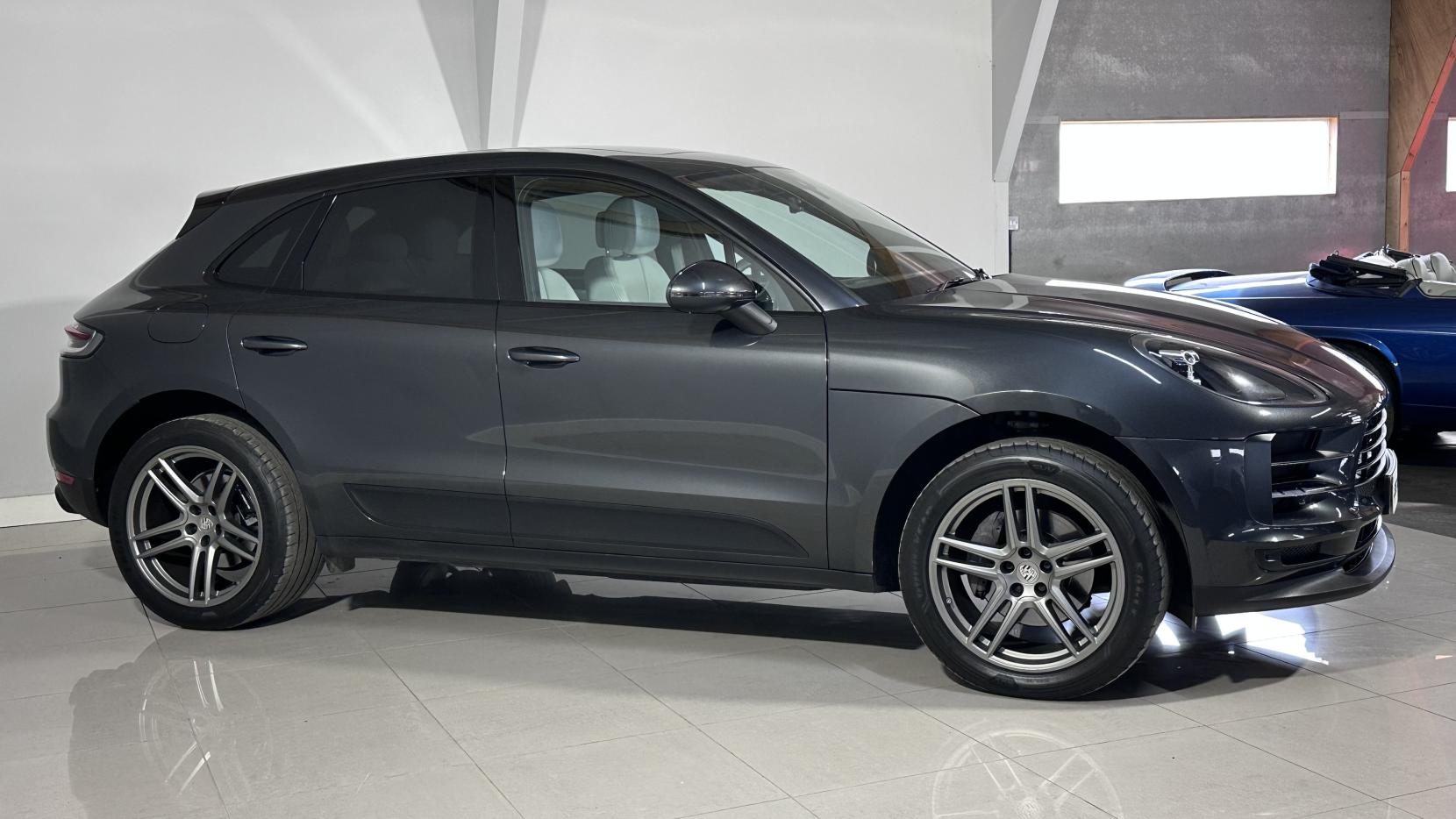 Porsche Macan 2.0T SUV 5dr Petrol PDK 4WD Euro 6 (s/s) (245 ps)