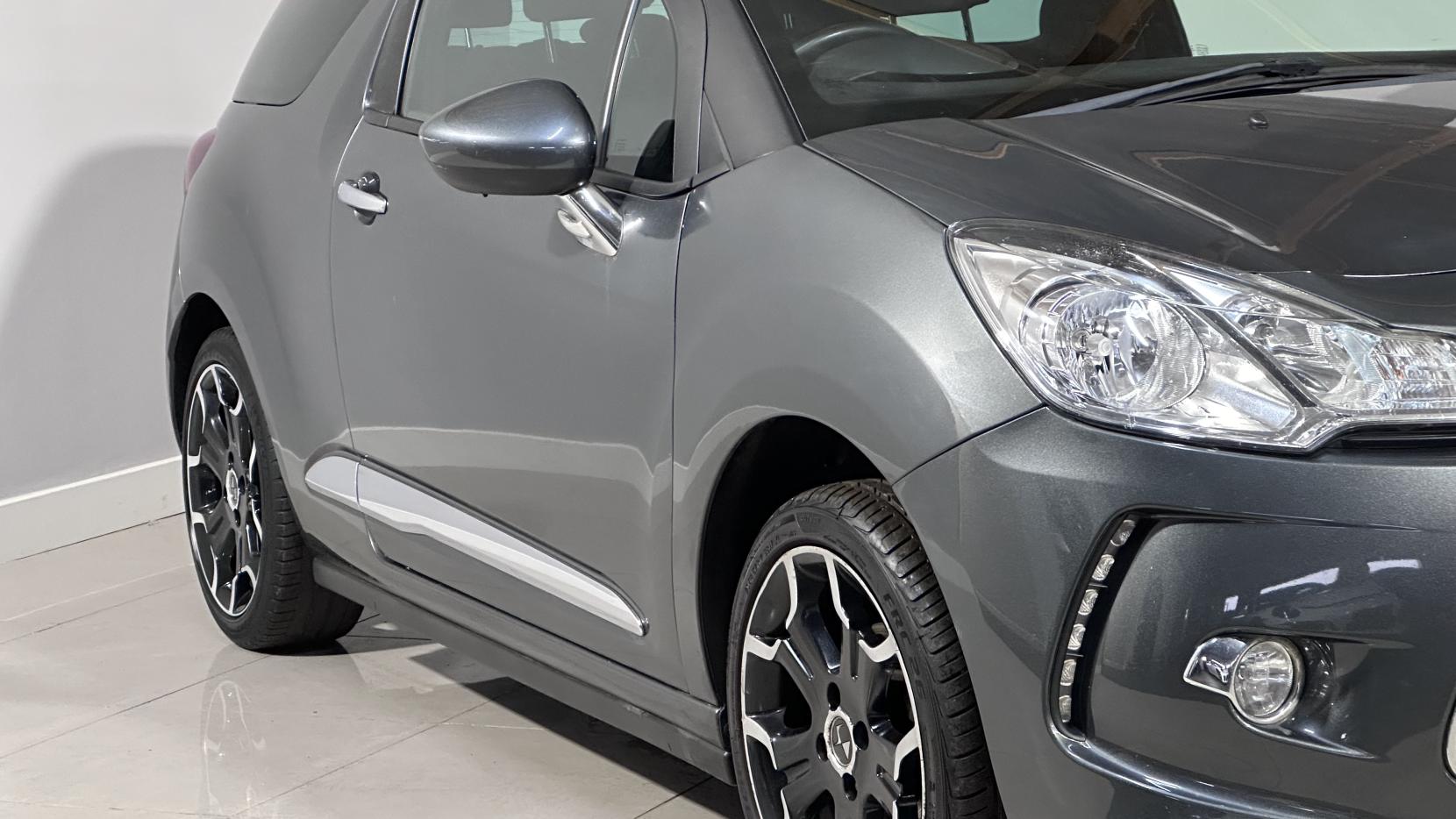 DS AUTOMOBILES DS 3 1.2 PureTech DStyle Hatchback 3dr Petrol Manual Euro 6 (82 ps)