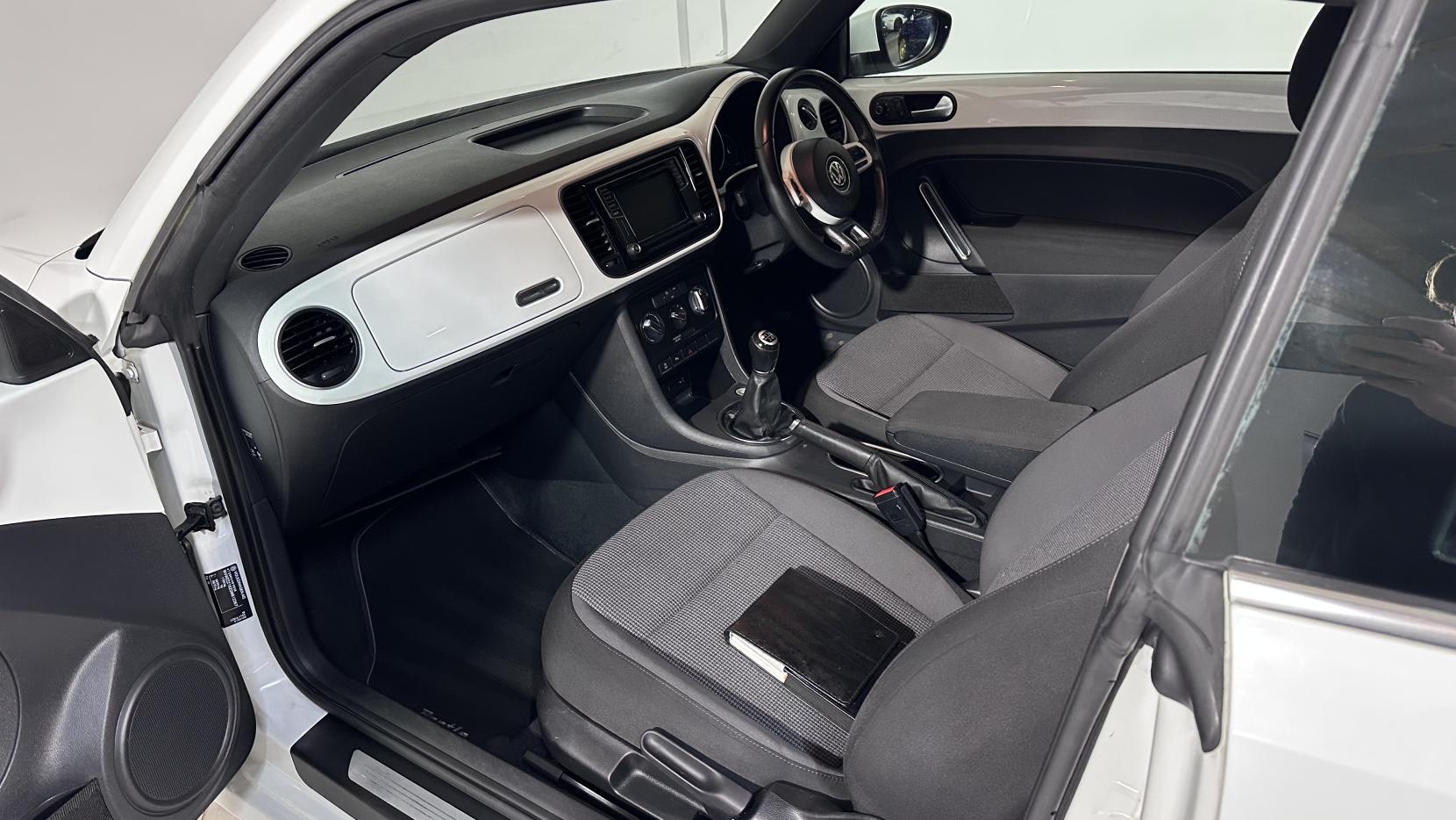 Volkswagen Beetle 1.4 TSI BlueMotion Tech Design Hatchback 3dr Petrol Manual Euro 6 (s/s) (150 ps)