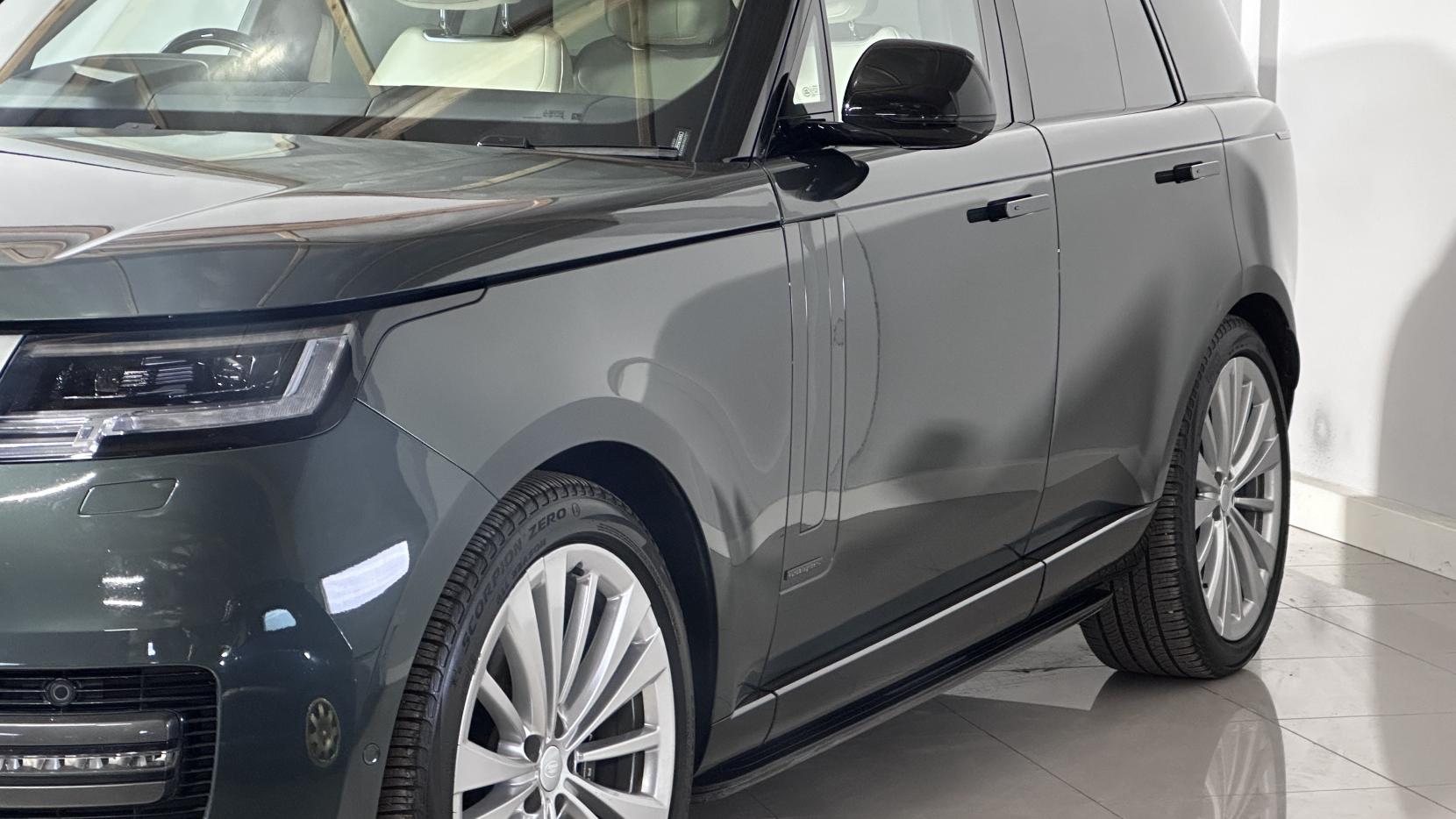 Land Rover Range Rover 3.0 D350 MHEV Autobiography SUV 5dr Diesel Auto 4WD Euro 6 (s/s) (350 ps)