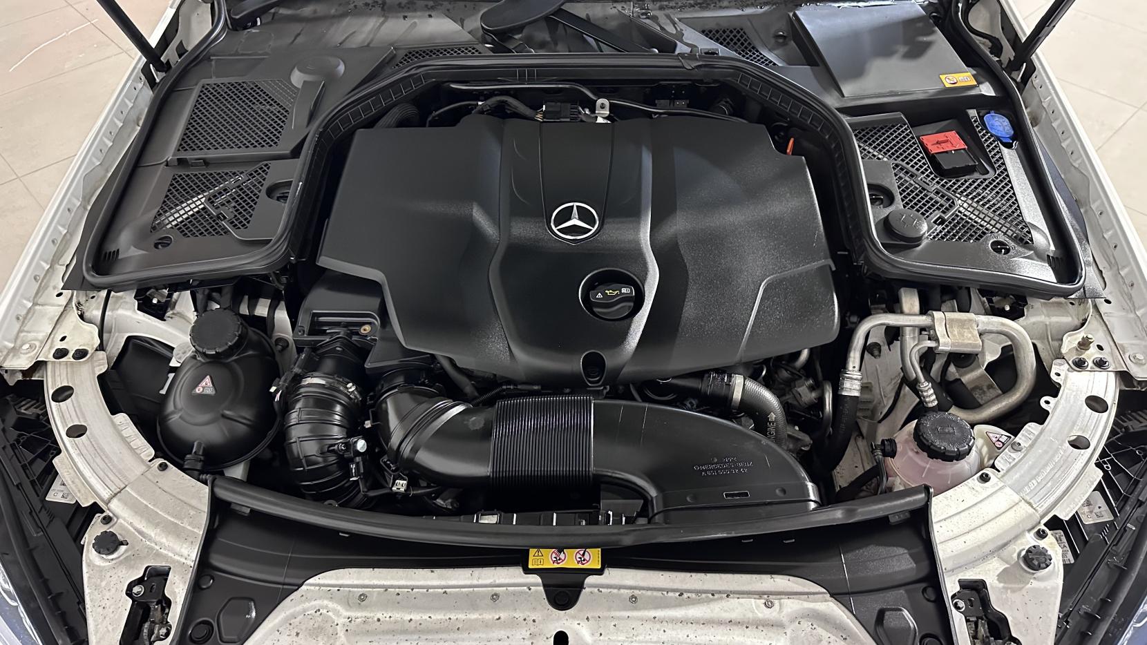 Mercedes-Benz C Class 2.1 C220d AMG Line (Premium Plus) Saloon 4dr Diesel 7G-Tronic+ Euro 6 (s/s) (170 ps)