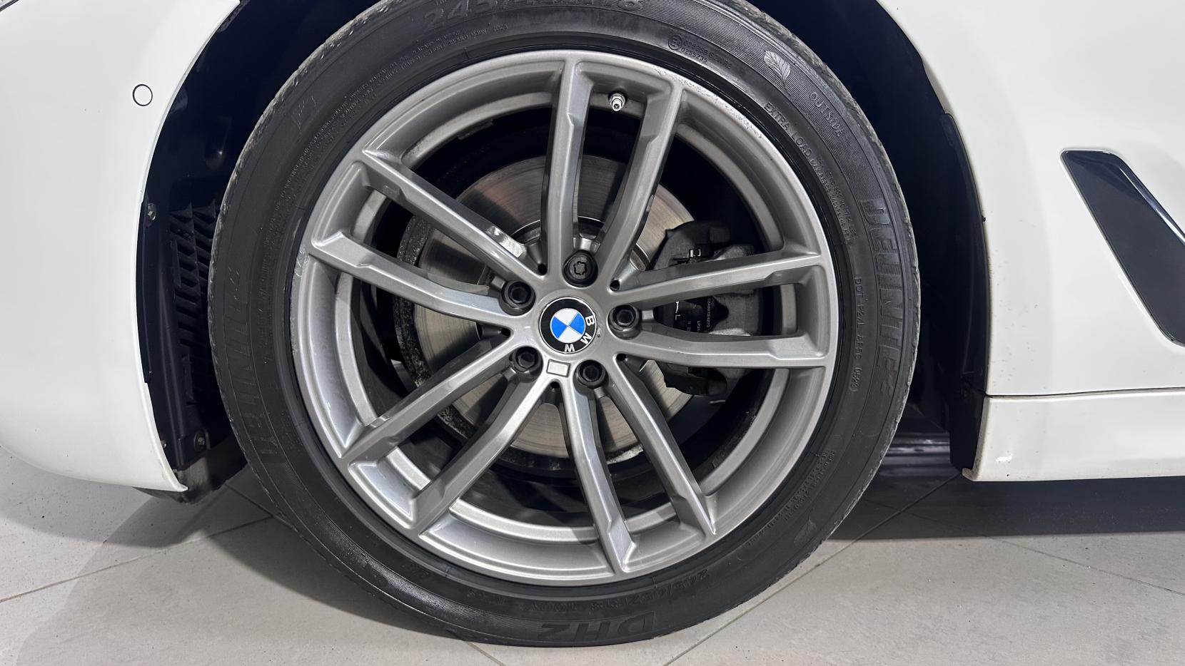 BMW 5 Series 2.0 520d M Sport Touring 5dr Diesel Auto Euro 6 (s/s) (190 ps)