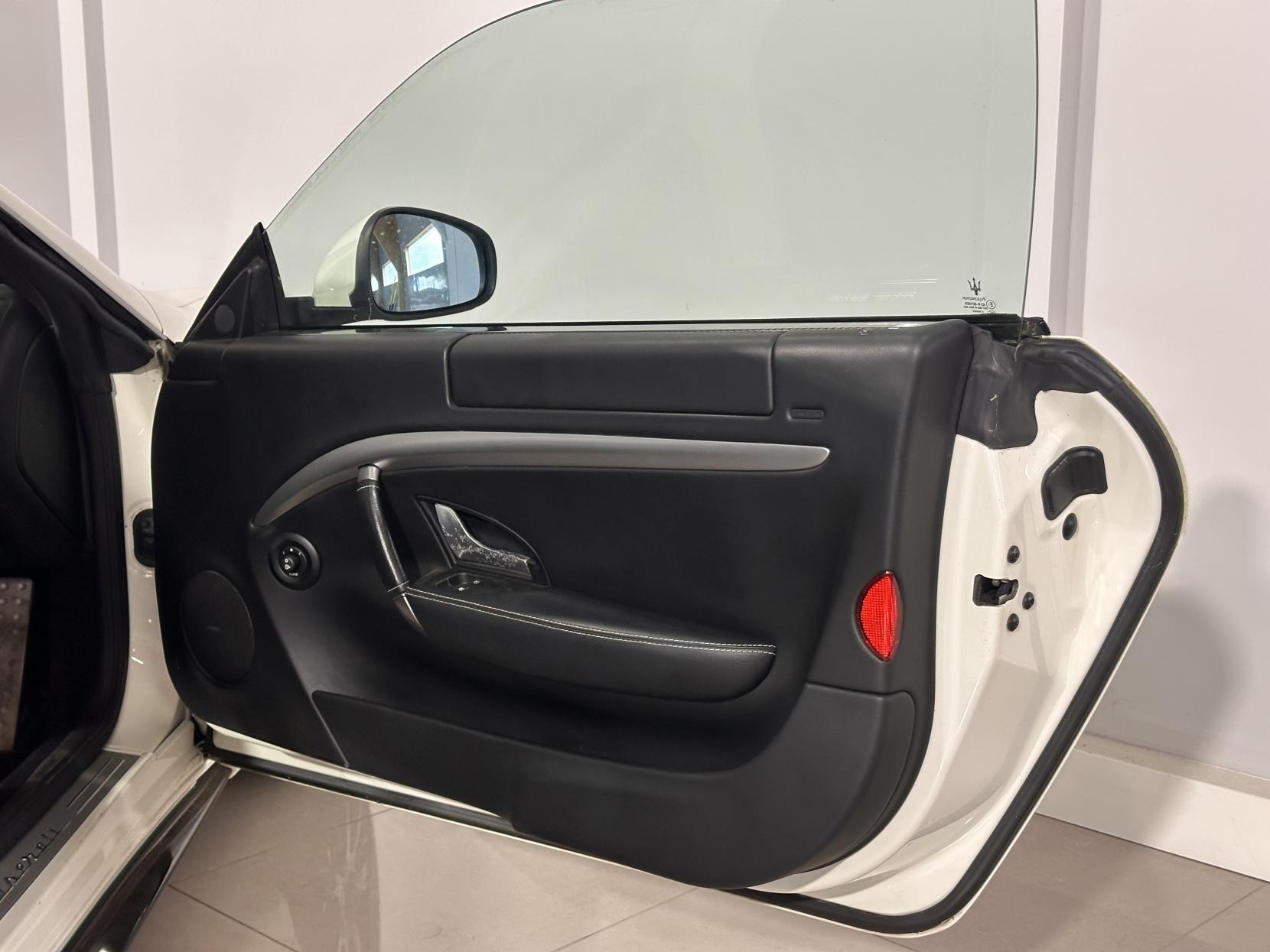 Maserati Granturismo 4.7 V8 S Coupe 2dr Petrol Auto Euro 4 (440 ps)