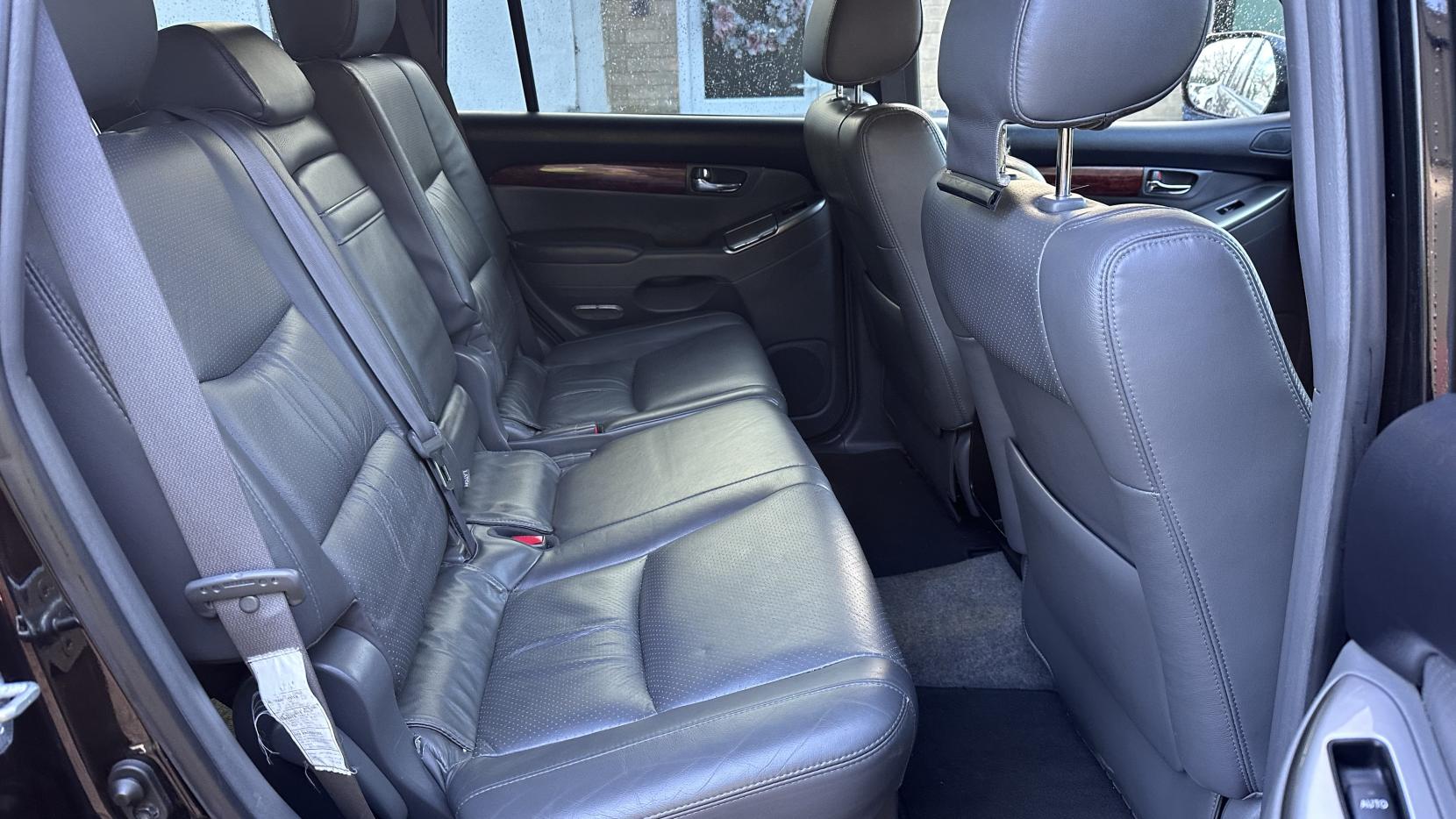 Toyota Land Cruiser 4.0 VVT-i V6 LC4 SUV 5dr Petrol Automatic (305 g/km, 245 bhp)