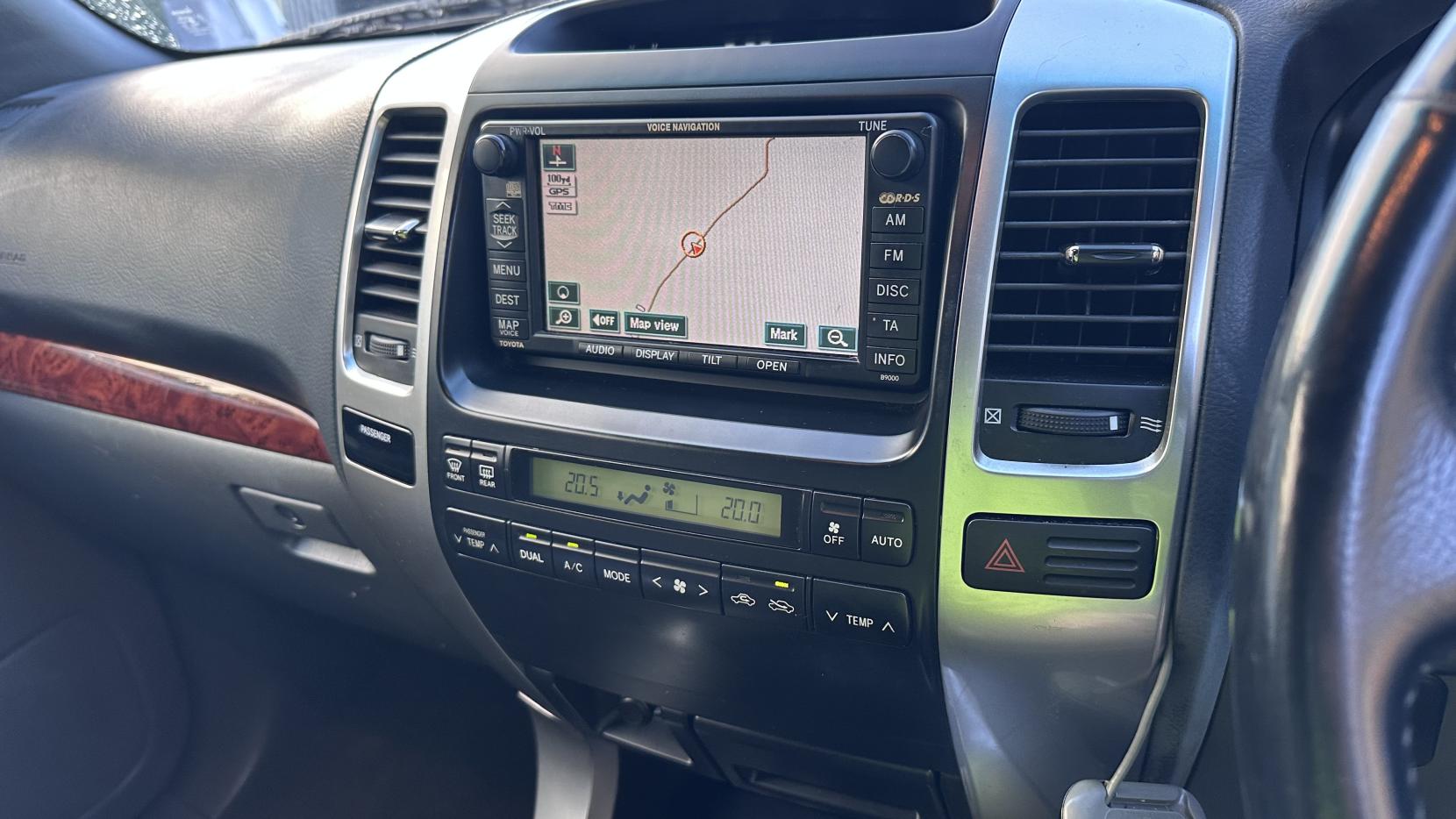 Toyota Land Cruiser 4.0 VVT-i V6 LC4 SUV 5dr Petrol Automatic (305 g/km, 245 bhp)