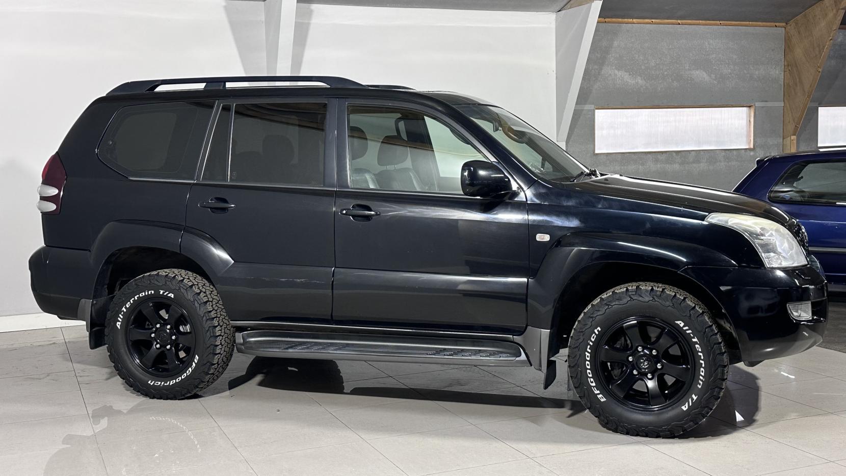 Toyota Land Cruiser 4.0 VVT-i V6 LC4 SUV 5dr Petrol Automatic (305 g/km, 245 bhp)