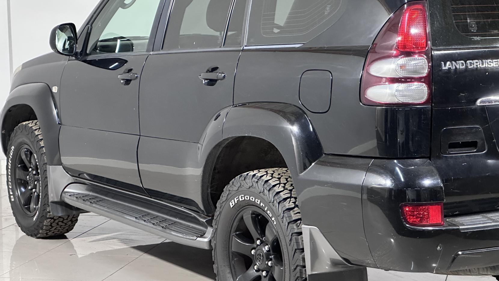 Toyota Land Cruiser 4.0 VVT-i V6 LC4 SUV 5dr Petrol Automatic (305 g/km, 245 bhp)