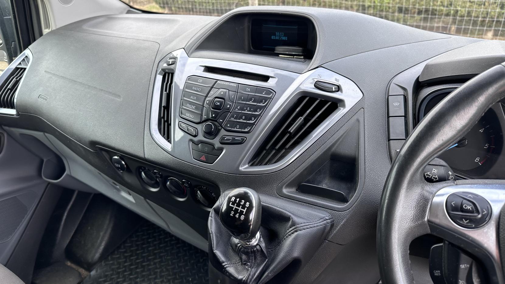 Ford Transit Custom 2.2 TDCi 270 Limited Panel Van 5dr Diesel Manual L1 H1 (186 g/km, 123 bhp)