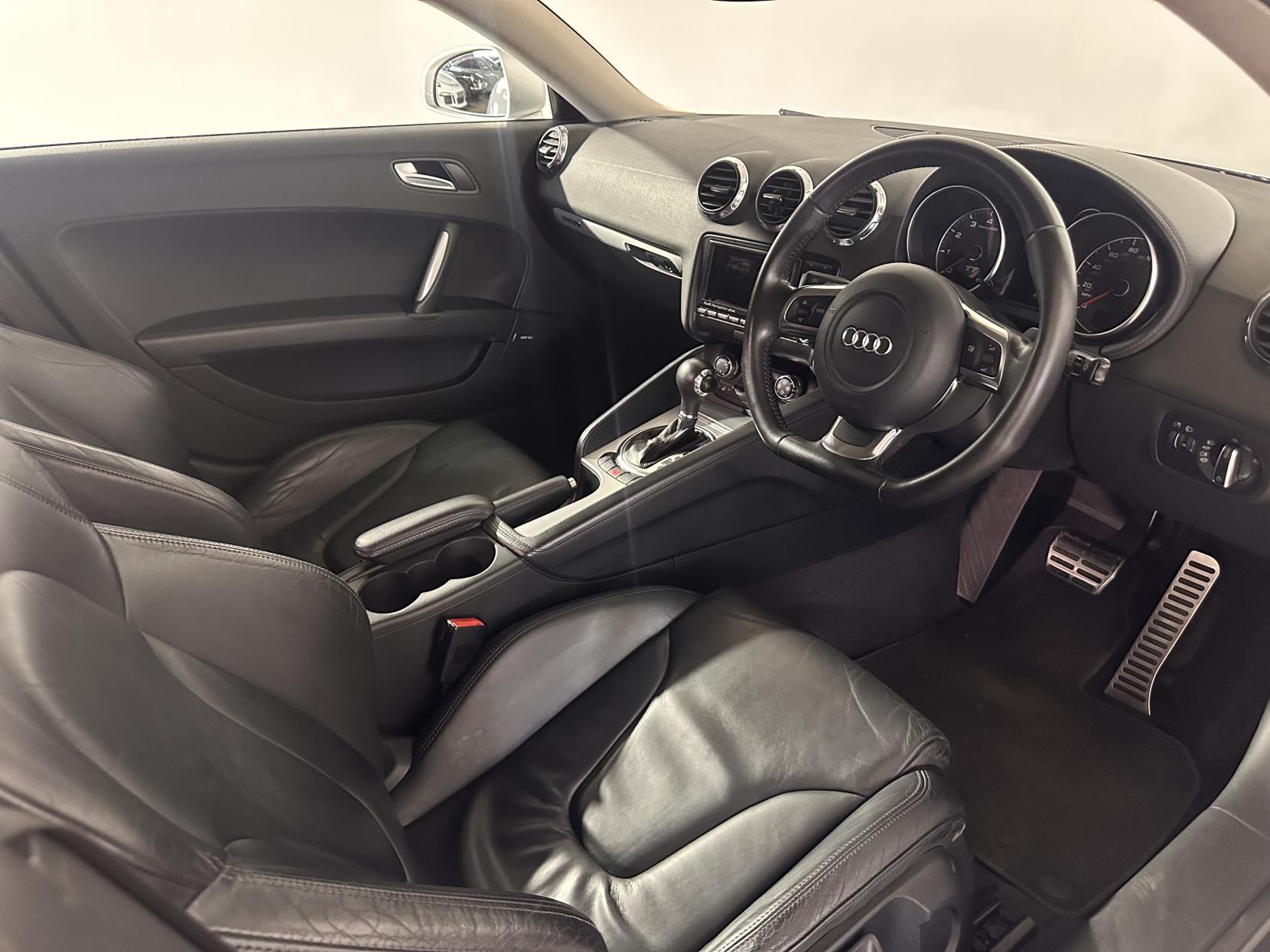 Audi TT 3.2 TFSI V6 Coupe 3dr Petrol S Tronic quattro Euro 4 (250 ps)