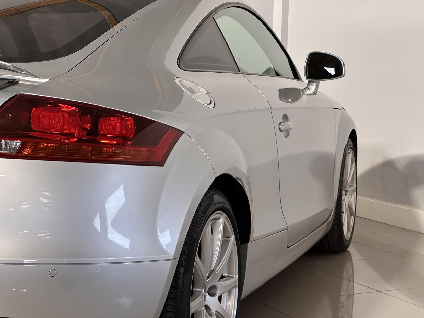 Audi TT 3.2 TFSI V6 Coupe 3dr Petrol S Tronic quattro Euro 4 (250 ps)