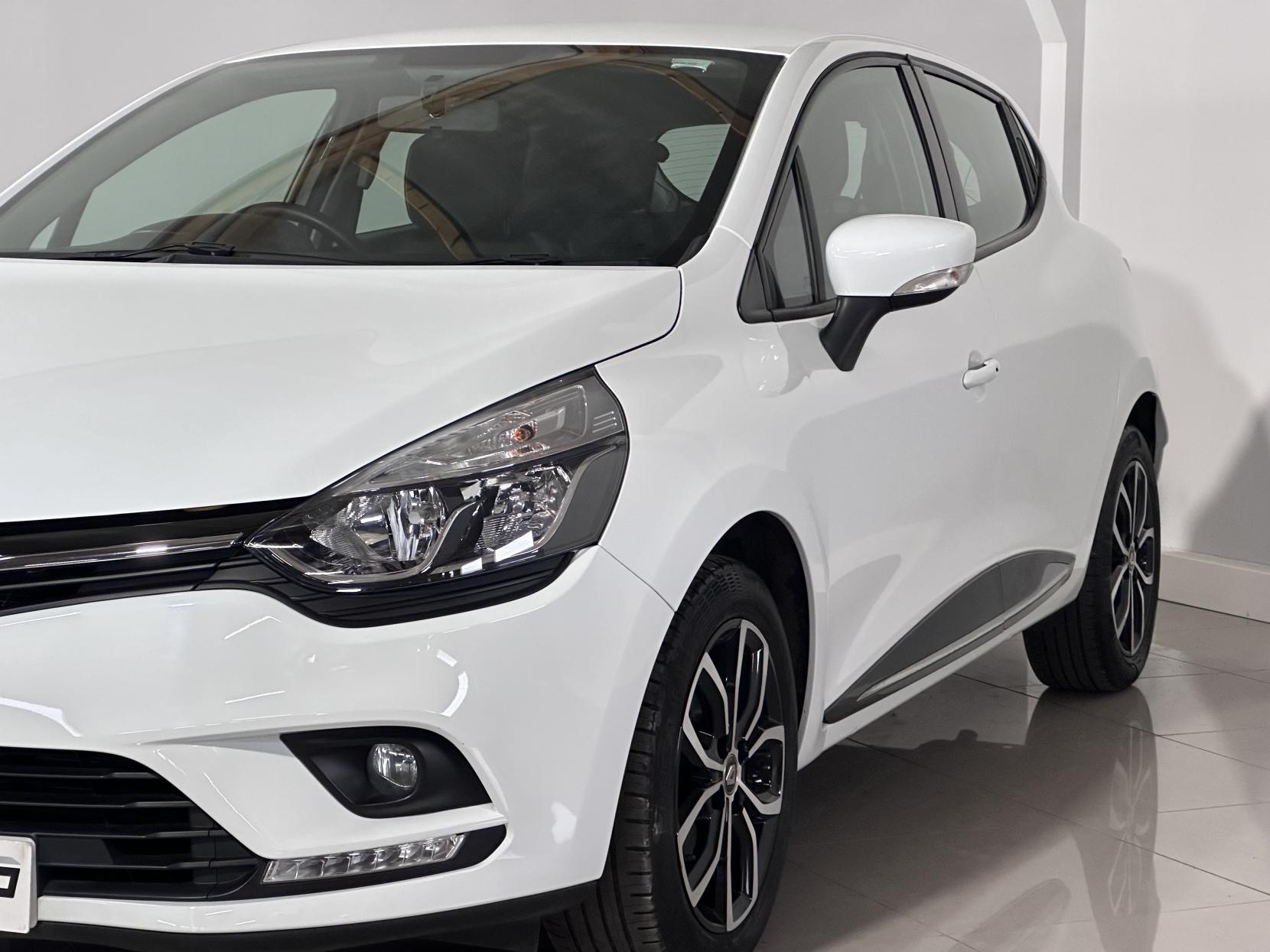 Renault Clio 0.9 TCe Play Hatchback 5dr Petrol Manual Euro 6 (s/s) (75 ps)