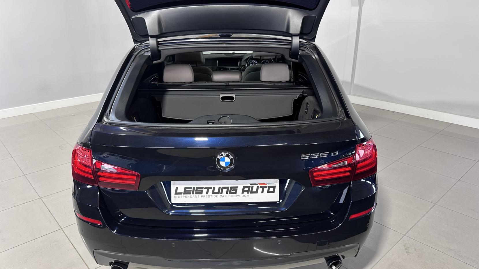 BMW 5 Series 3.0 535d M Sport Touring 5dr Diesel Auto Euro 6 (s/s) (313 ps)