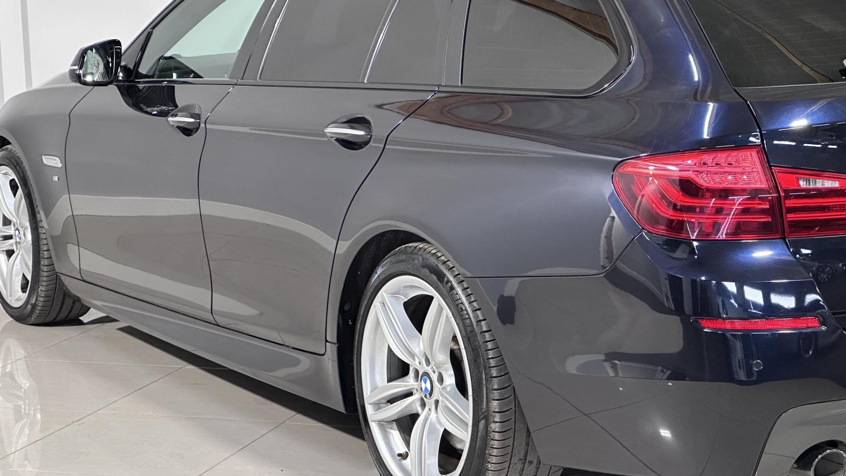 BMW 5 Series 3.0 535d M Sport Touring 5dr Diesel Auto Euro 6 (s/s) (313 ps)