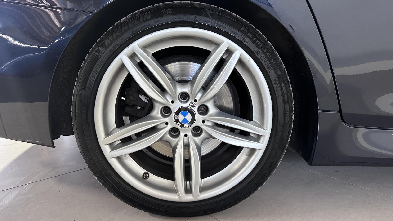 BMW 5 Series 3.0 535d M Sport Touring 5dr Diesel Auto Euro 6 (s/s) (313 ps)