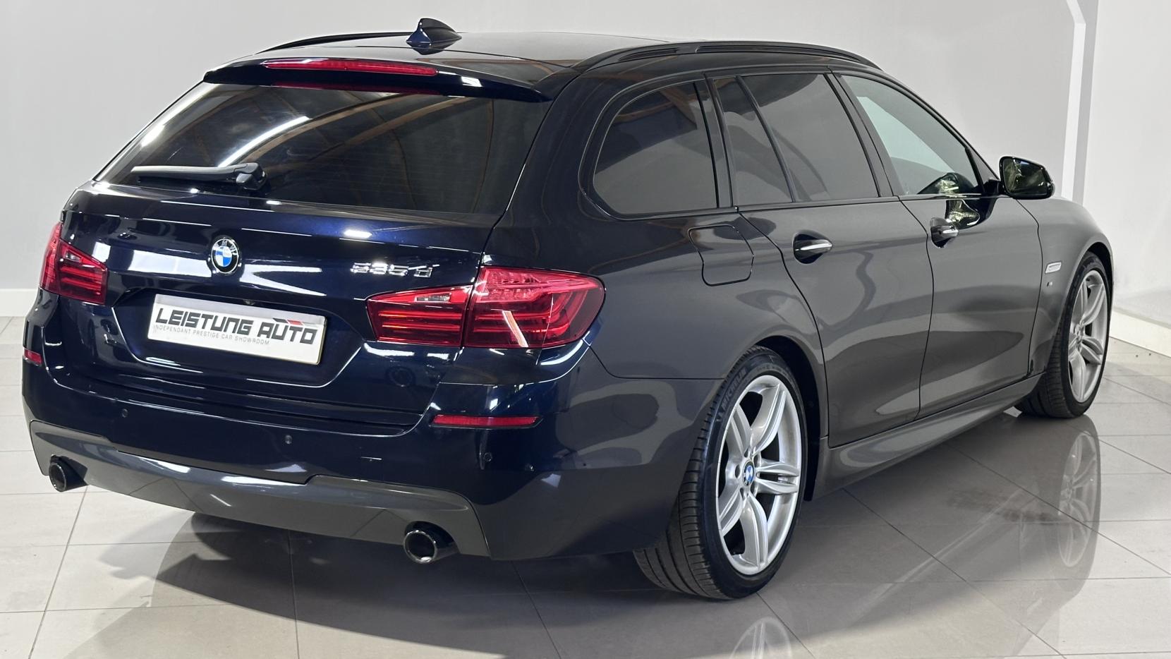 BMW 5 Series 3.0 535d M Sport Touring 5dr Diesel Auto Euro 6 (s/s) (313 ps)