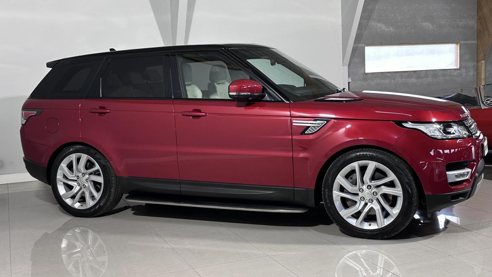 Land Rover Range Rover Sport 3.0 SD V6 HSE SUV 5dr Diesel Auto 4WD Euro 6 (s/s) (306 ps)