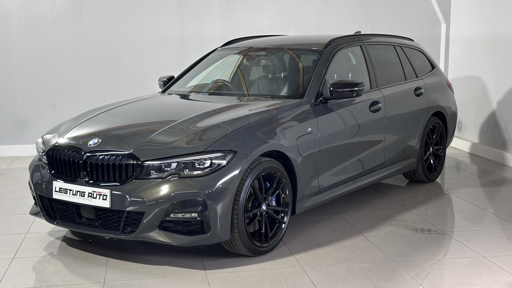 BMW 3 Series 2.0 330e 12kWh M Sport Pro Edition Touring 5dr Petrol Plug-in Hybrid Auto Euro 6 (s/s) (292 ps)
