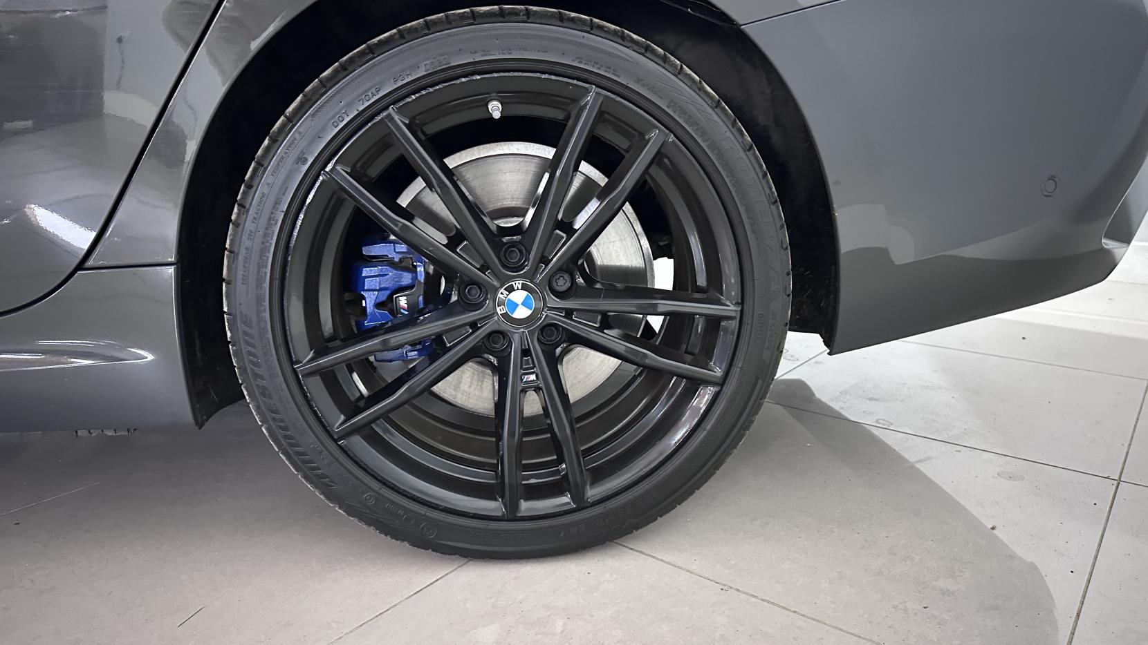 BMW 3 Series 2.0 330e 12kWh M Sport Pro Edition Touring 5dr Petrol Plug-in Hybrid Auto Euro 6 (s/s) (292 ps)