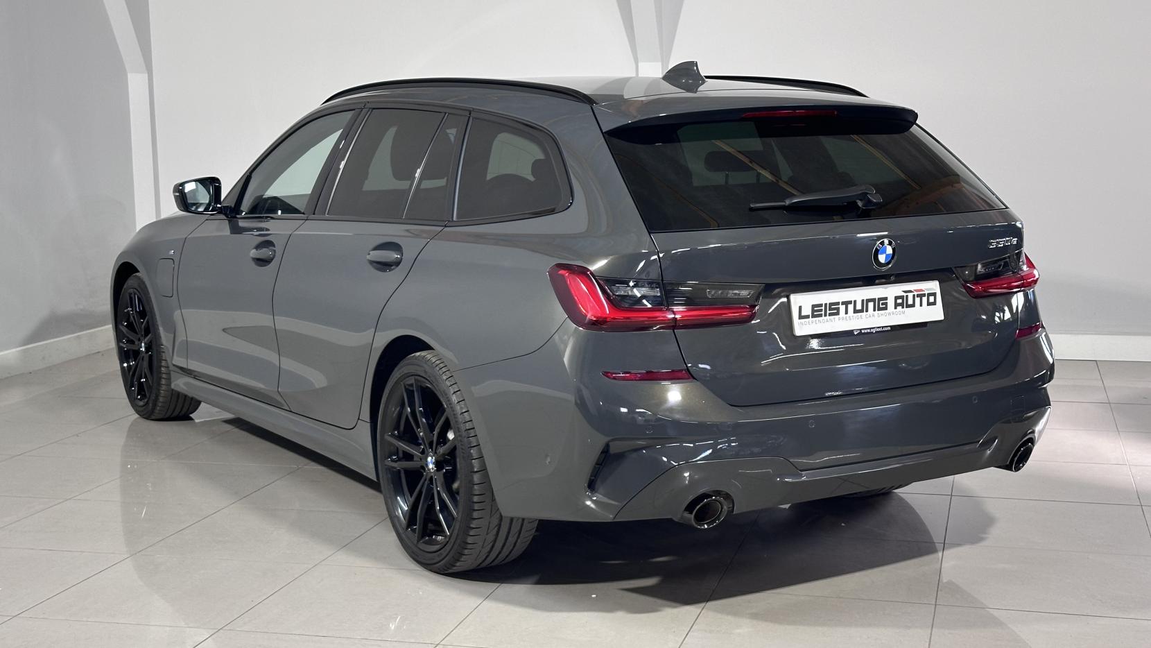 BMW 3 Series 2.0 330e 12kWh M Sport Pro Edition Touring 5dr Petrol Plug-in Hybrid Auto Euro 6 (s/s) (292 ps)