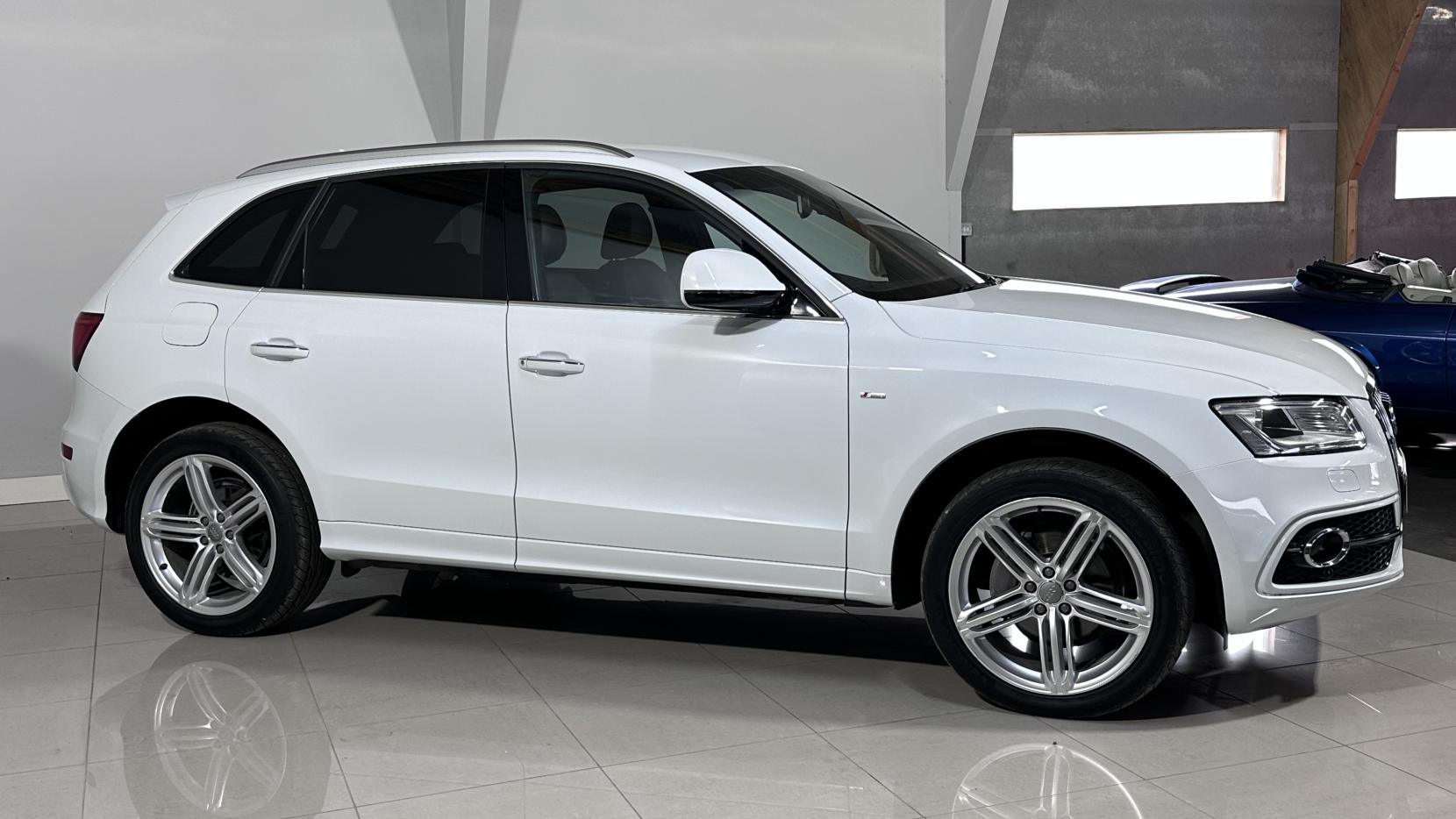 Audi Q5 2.0 TDI S line Plus SUV 5dr Diesel S Tronic quattro Euro 6 (s/s) (190 ps)