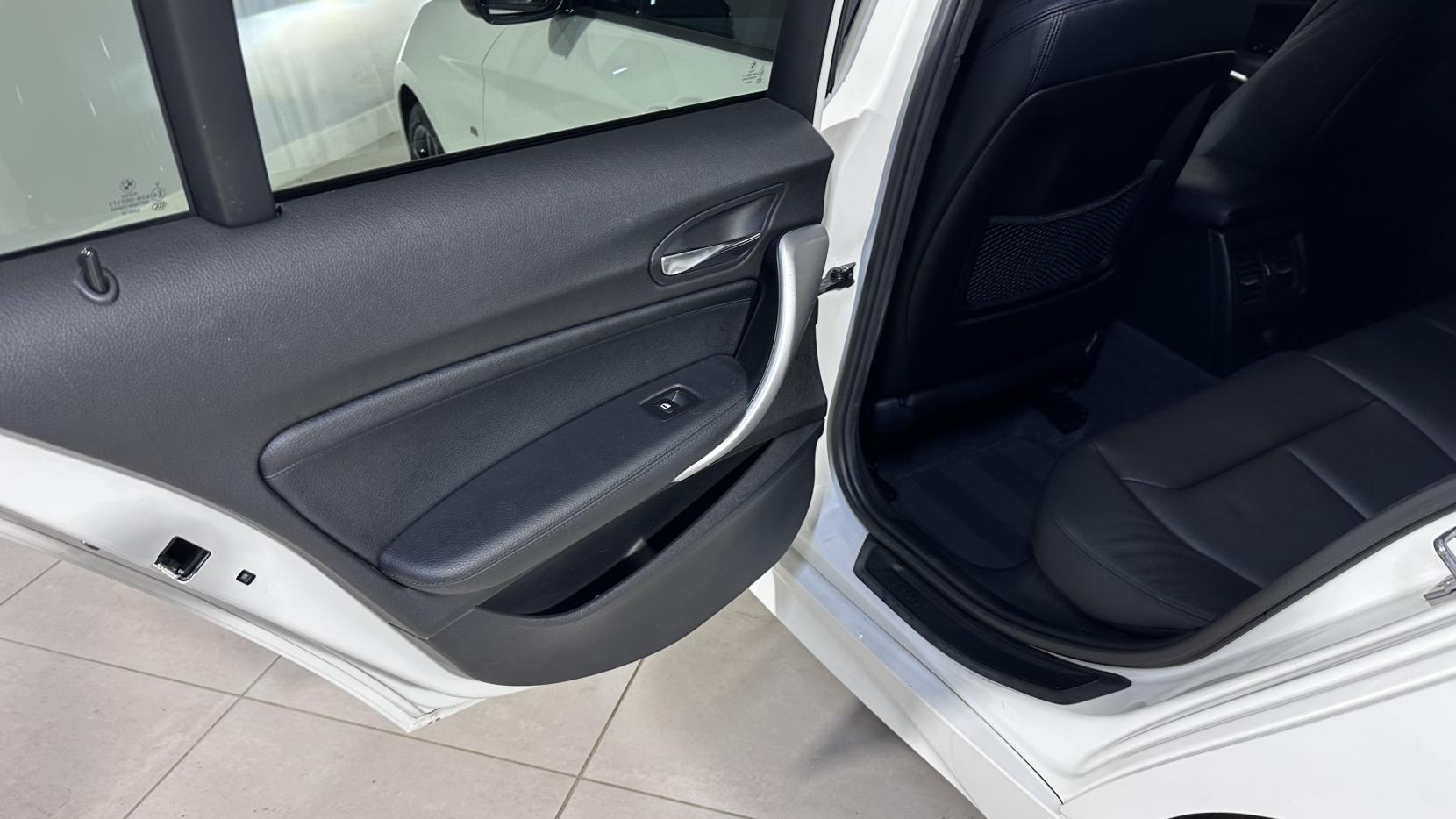 BMW 1 Series 3.0 M135i Hatchback 5dr Petrol Manual Euro 6 (s/s) (320 ps)