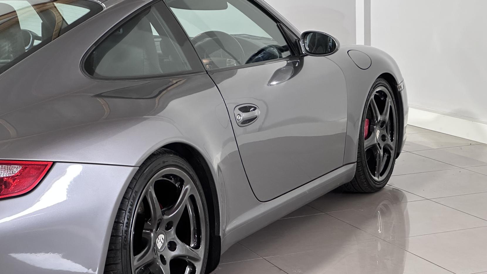 Porsche 911 3.6 997 Carrera Coupe 2dr Petrol Manual (266 g/km, 325 bhp)